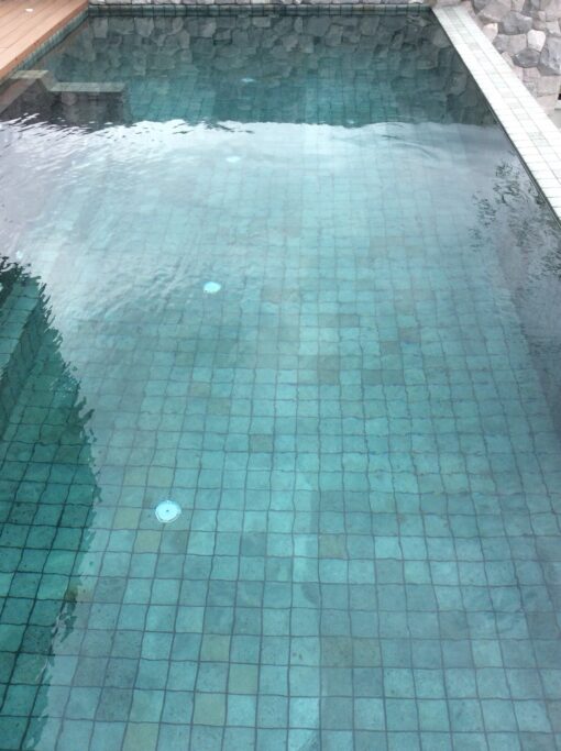 กระเบื้องสระว่ายน้ำหินธรรมชาติ รุ่น ซูกาบูมิ - Image 2
