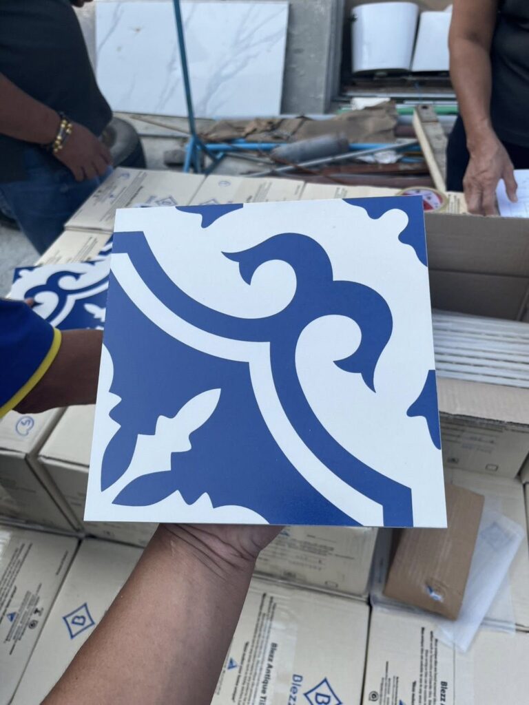 กระเบื้องลายคลาสสิก