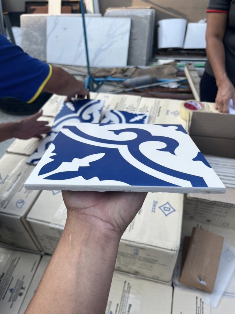 กระเบื้องลายคลาสสิก