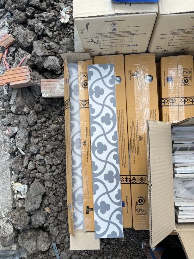 กระเบื้องลายโบราณ Blezz