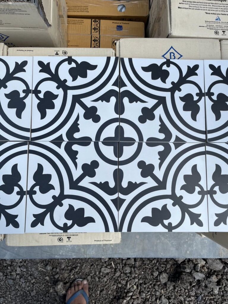 กระเบื้องลายโบราณ Blezz